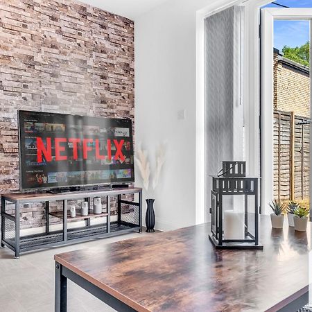 Beautiful 5 Bedroom Home In The City Centre With Gated Parking Birmingham Eksteriør bilde
