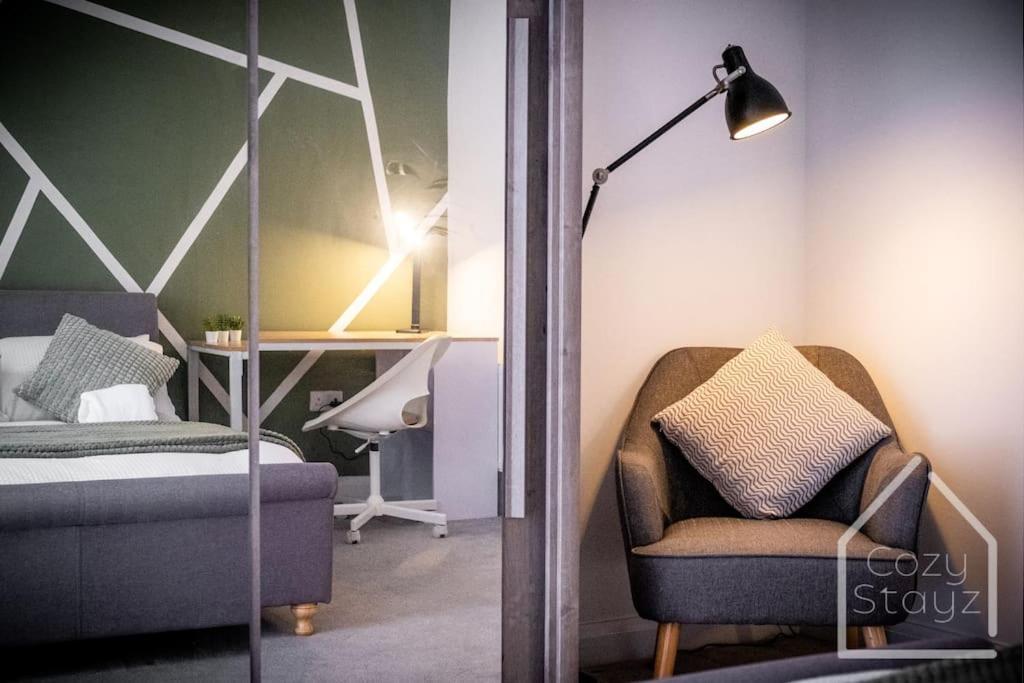 Beautiful 5 Bedroom Home In The City Centre With Gated Parking Birmingham Eksteriør bilde