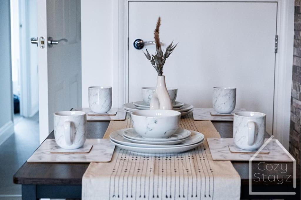 Beautiful 5 Bedroom Home In The City Centre With Gated Parking Birmingham Eksteriør bilde